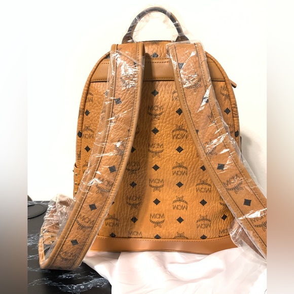MCM Backpack Cognac Size M ⭐️ New with tags - Picture 2 of 12
